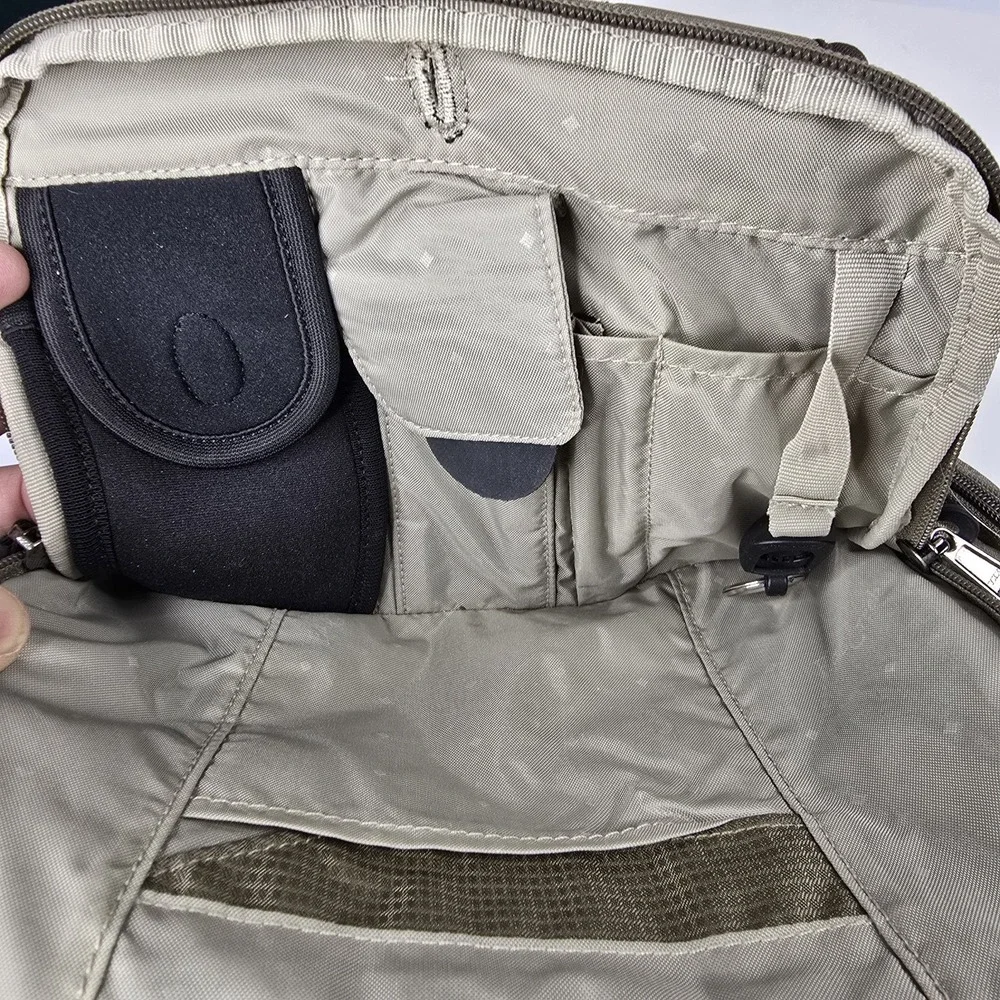 Eagle Creek Backpack Daypack Padded Laptop Bag Travel Olive Green Convertible